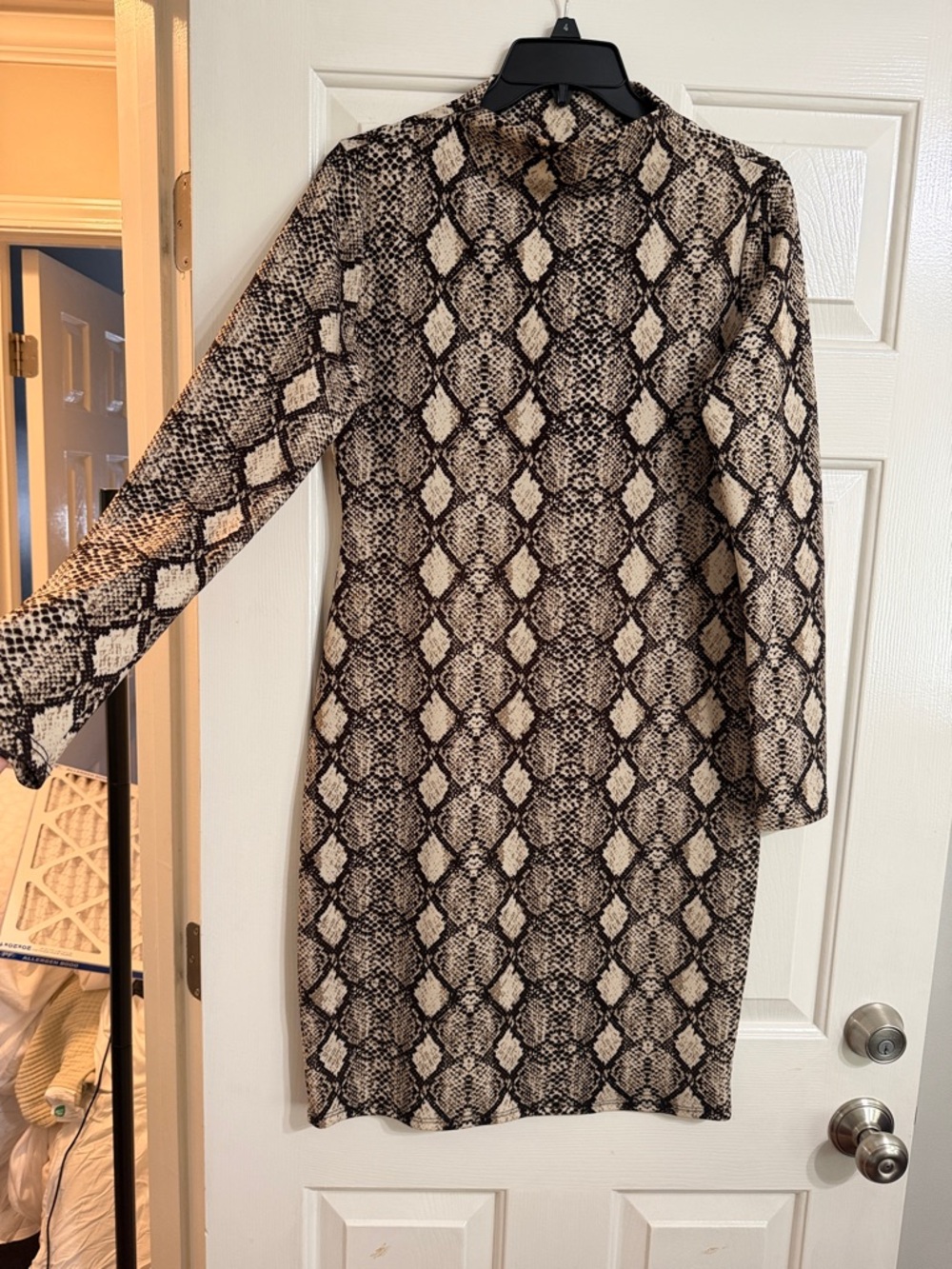 BLVD Snake-Print Long Sleeve Sheath Dress - Black & Cream